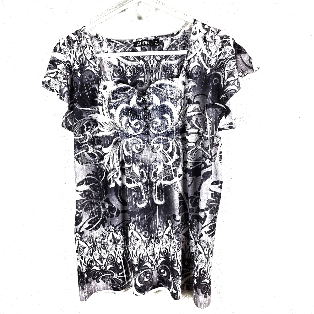 3/$25 APT 9 Graphic top